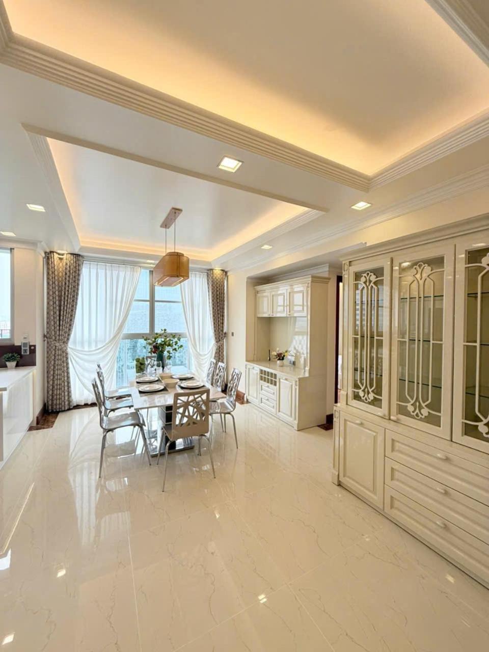 Luxury Penthouse Starhill Căn hộ