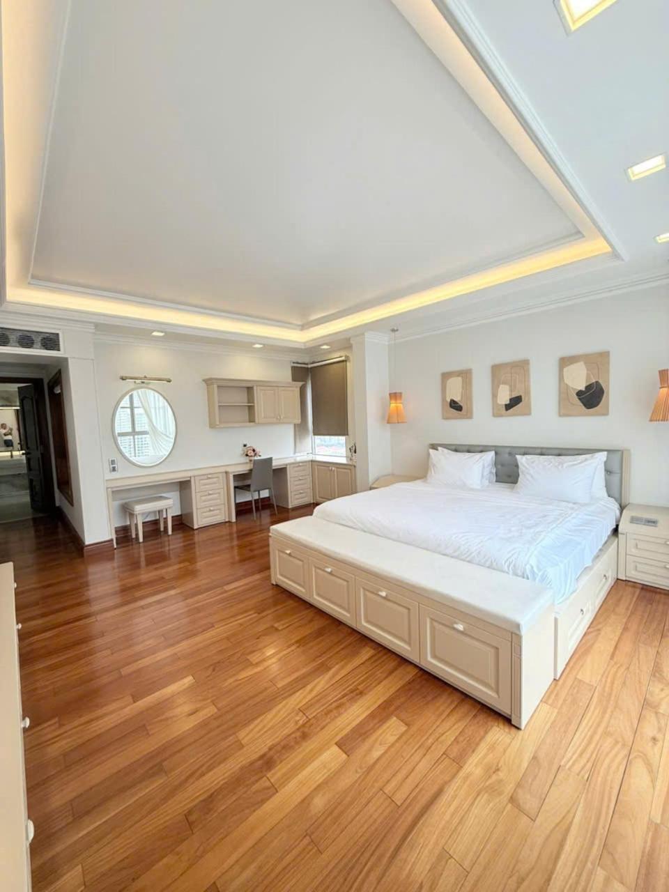 Luxury Penthouse Starhill *