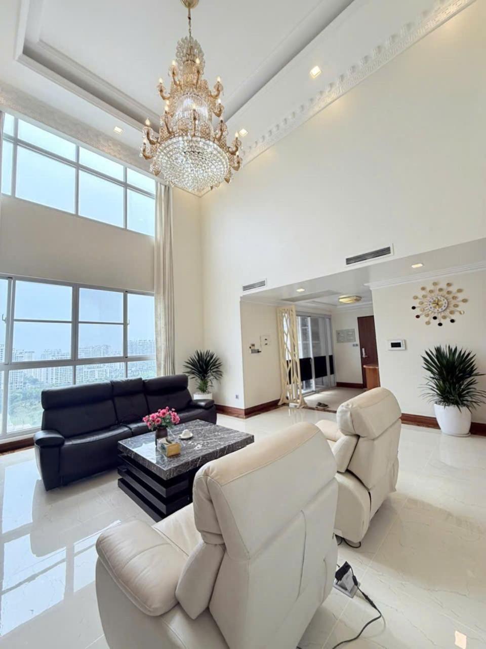 Luxury Penthouse Starhill